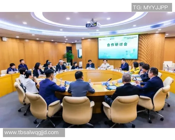 足球巨星齐聚商讨未来发展蓝图共谋竞技精神与合作新篇章