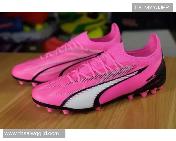 阿仕利塔MG足球鞋代言球星带你领略极速竞技与精准控球的完美结合